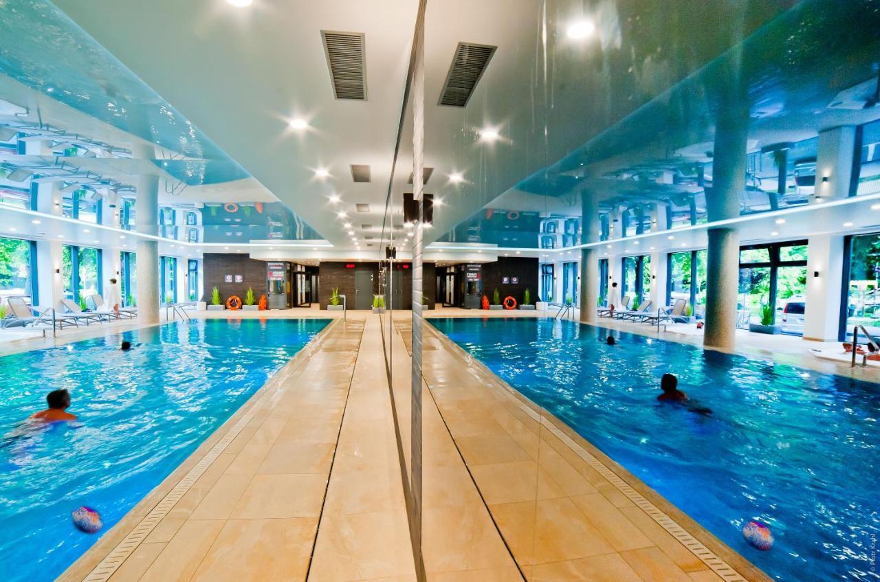 Porty B103 Nadmorskie Tarasy Pool Sauna Parking コウォブジェク エクステリア 写真
